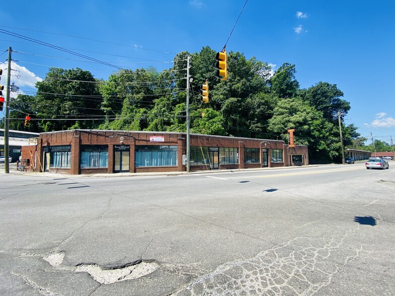 5 Sweeten Creek Rd, Asheville, NC en alquiler - Foto del edificio - Imagen 2 de 7