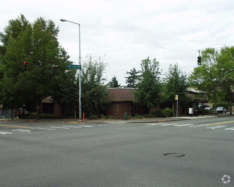 3327 NE 125th Ave, Seattle, WA en alquiler - Foto del edificio - Imagen 3 de 15