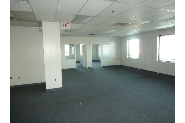 745 Poole Ave, Hazlet, NJ en alquiler Foto del interior- Imagen 1 de 2