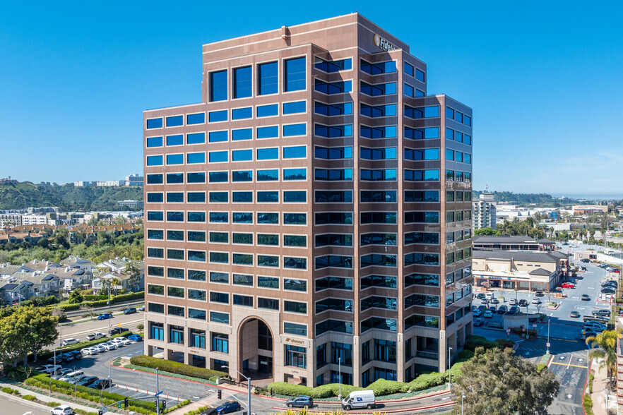 7676 Hazard Center Dr, San Diego, CA en alquiler - Foto del edificio - Imagen 1 de 6