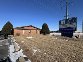 5437 212th St W, Farmington, MN en alquiler Foto del edificio- Imagen 2 de 8