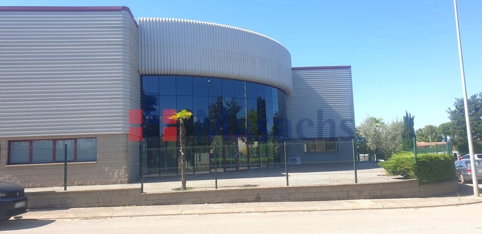 Nave en Llagostera, Gerona en venta - Foto del edificio - Imagen 3 de 23