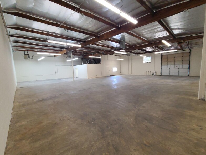 19505 Business Center Dr, Northridge, CA en alquiler - Foto del interior - Imagen 2 de 8