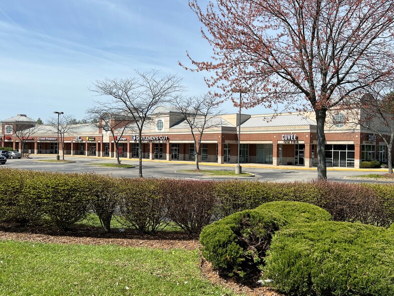 3600 Springhurst Blvd, Louisville, KY en alquiler - Foto del edificio - Imagen 1 de 3