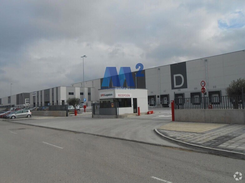 Nave en Cabanillas del Campo, Guadalajara en alquiler - Foto del edificio - Imagen 2 de 6