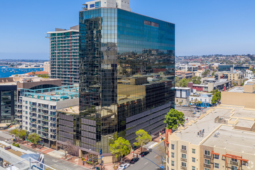 610 W Ash St, San Diego, CA en alquiler - Foto del edificio - Imagen 2 de 14