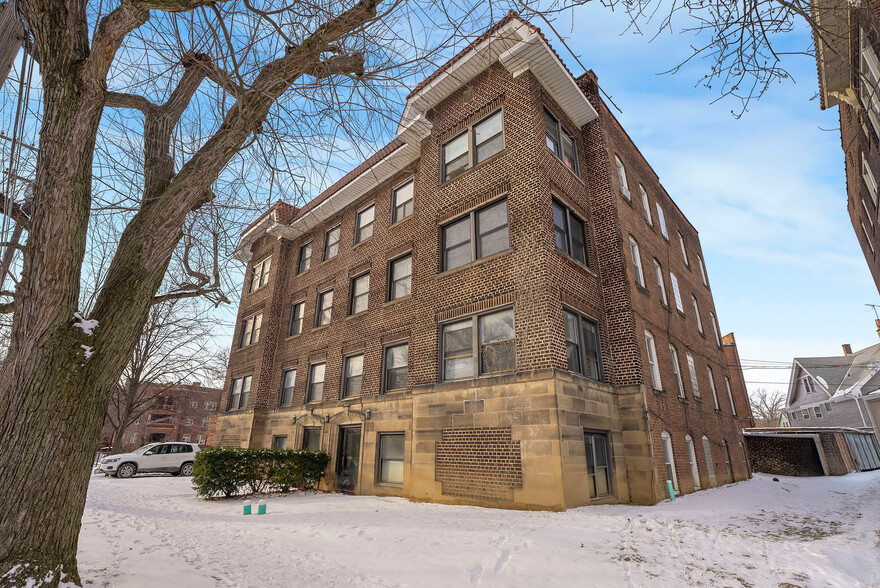 2617 Euclid Heights Blvd, Cleveland Heights, OH en venta - Foto del edificio - Imagen 2 de 46