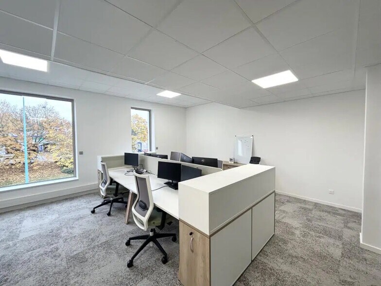 14 Chemin Des Hirondelles, Dardilly en alquiler - Foto del edificio - Imagen 3 de 9