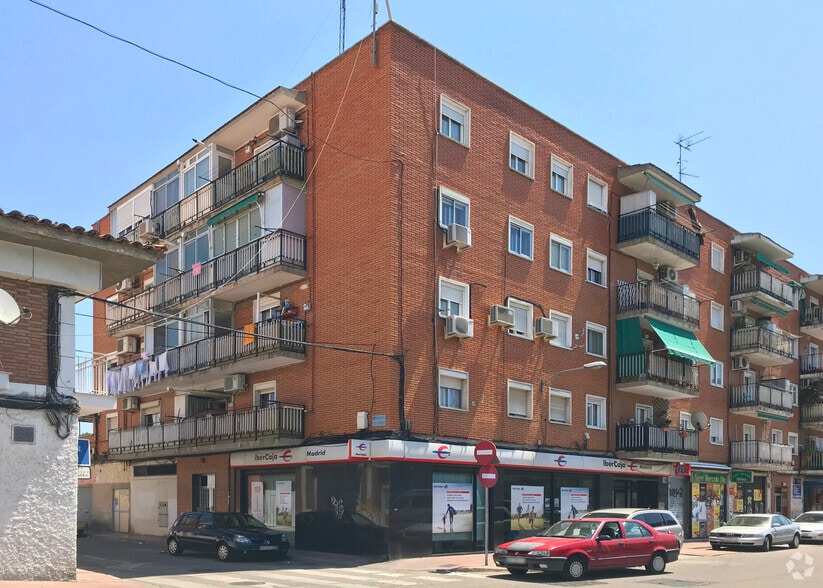 Avenida Reyes Magos, Alcalá de Henares, Madrid en alquiler - Foto principal - Imagen 1 de 2