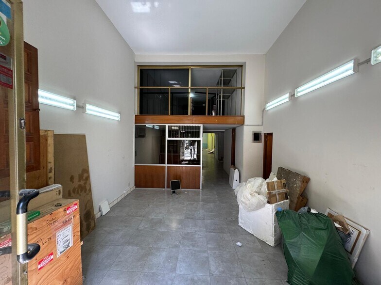 6 Locales rentabilidad centro Barcelona cartera de 6 inmuebles en venta en LoopNet.es - Foto del interior - Imagen 2 de 70