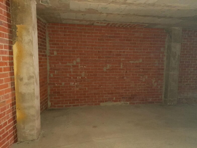 Local en Alzira en venta - Foto del edificio - Imagen 3 de 8