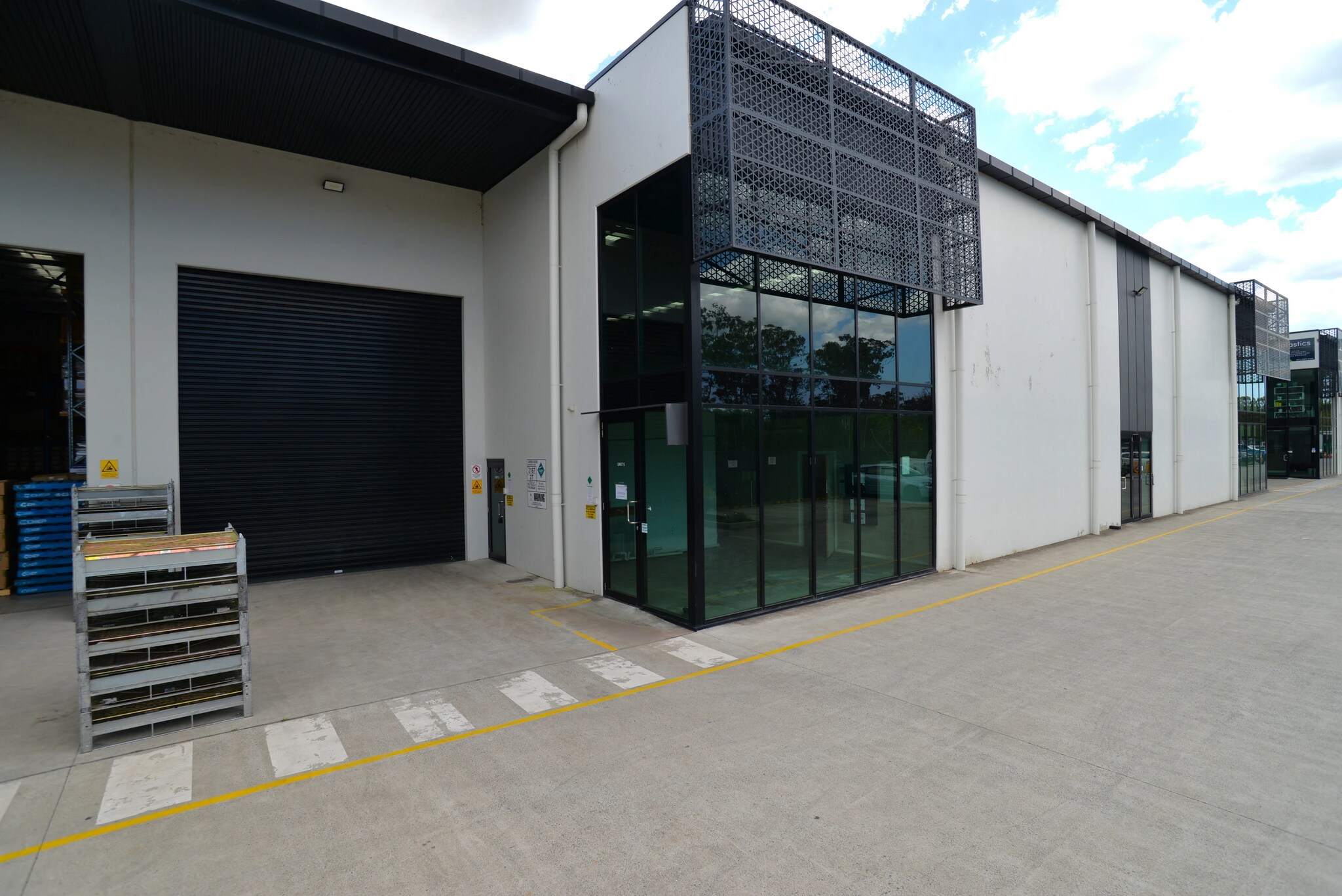 24-26 Ellerslie Rd, Meadowbrook en alquiler Foto principal- Imagen 1 de 3