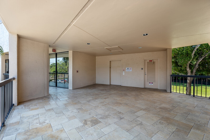 11382 Prosperity Farms Rd, Palm Beach Gardens, FL en venta - Foto del interior - Imagen 2 de 48