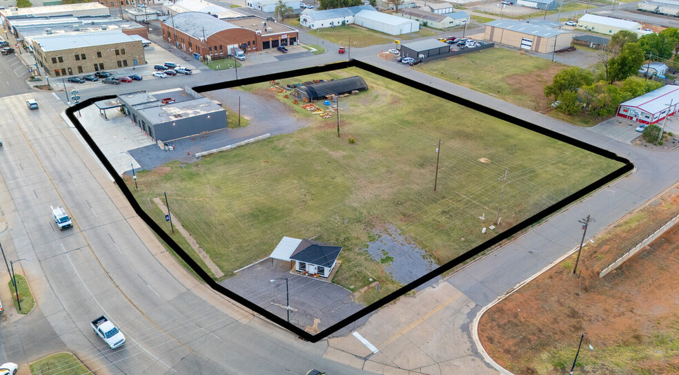 312 Main St, Weatherford, OK en venta - Vista aérea - Imagen 1 de 33