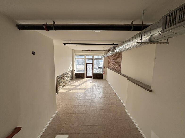 235 E Market St, West Chester, PA en alquiler - Foto del interior - Imagen 3 de 13