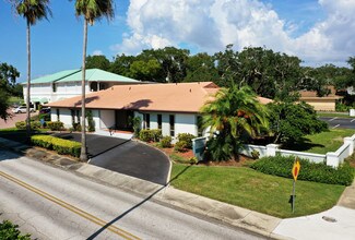 Más detalles de 609 Indian Rocks Rd, Belleair, FL - Oficina en venta
