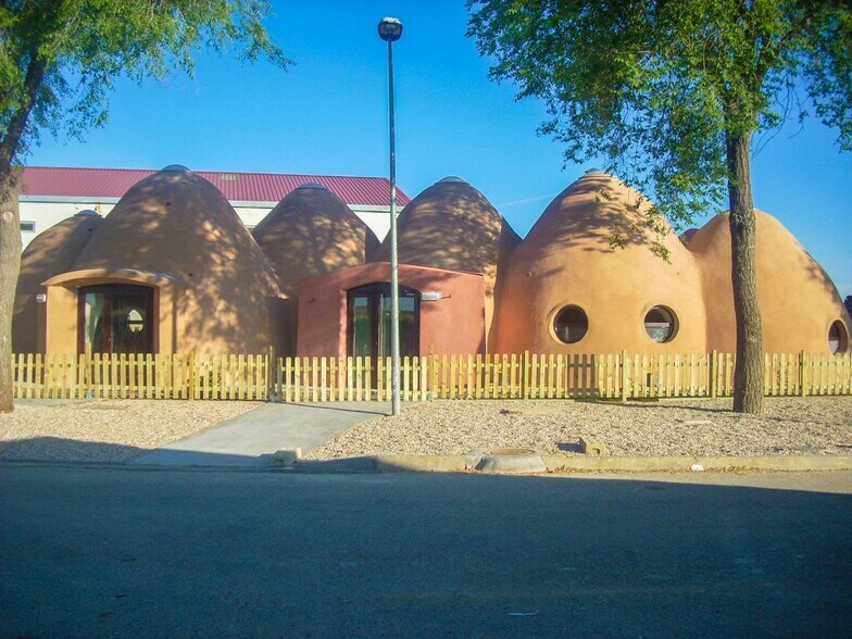 Local en San Cebrián de Campos, Palencia en venta - Foto del edificio - Imagen 1 de 7