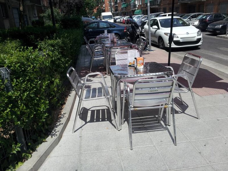 Local en Móstoles, Madrid en alquiler - Foto del edificio - Imagen 2 de 2