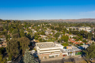 5311 Topanga Canyon Blvd, Woodland Hills, CA - VISTA AÉREA  vista de mapa