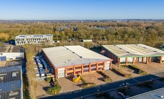 Más detalles de 12 St Martins Way, Bedford - Nave en alquiler
