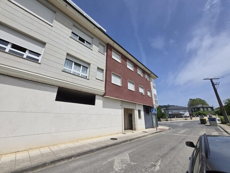 Local en Baralla en venta - Foto del edificio - Imagen 3 de 42