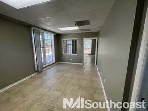 7000 SE Federal Hwy, Stuart, FL en alquiler Foto del interior- Imagen 2 de 7