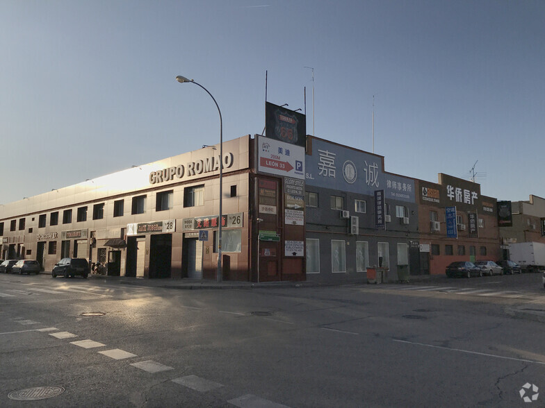 Calle León, 21, Fuenlabrada, Madrid en alquiler - Foto del edificio - Imagen 2 de 2