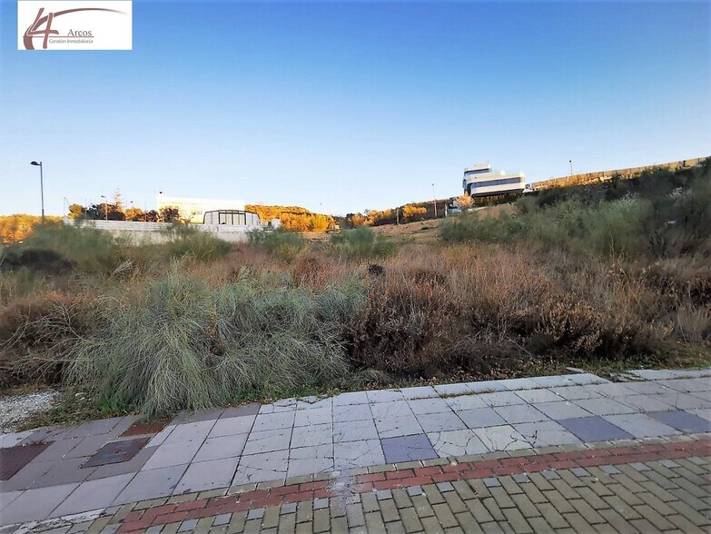Urbanización del Suelo Urb. P-12, P-3, La Zubia, Granada en venta - Foto del edificio - Imagen 2 de 13