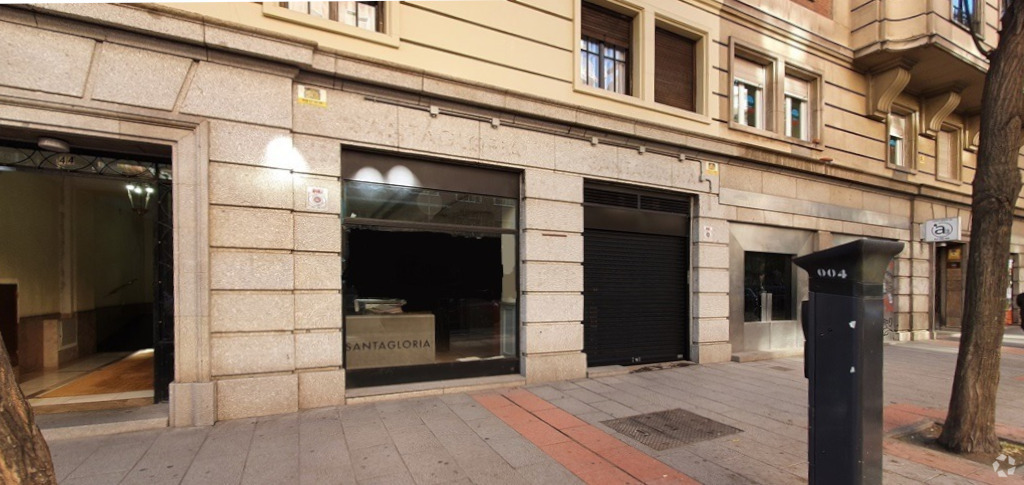 Calle O'Donnell, 44, Madrid, MAD 28009 - Unidad Puerta DR -  - Foto del interior - Image 1 of 25