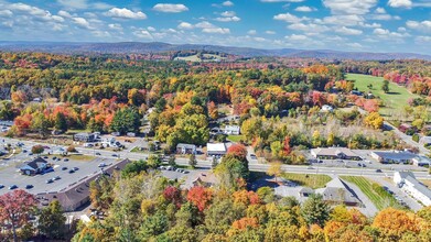 617 College Hwy, Southwick, MA - VISTA AÉREA  vista de mapa - Image1