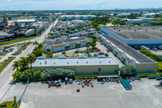 8530-8542 NW 93rd St, Miami, FL - VISTA AÉREA  vista de mapa - Image1