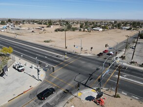 Palmdale Rd & Cobalt Rd, Victorville, CA - VISTA AÉREA  vista de mapa - Image1