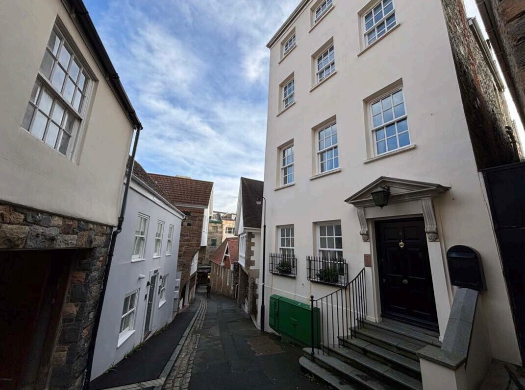 8 Berthelot St, Guernsey en alquiler Foto del edificio- Imagen 1 de 2