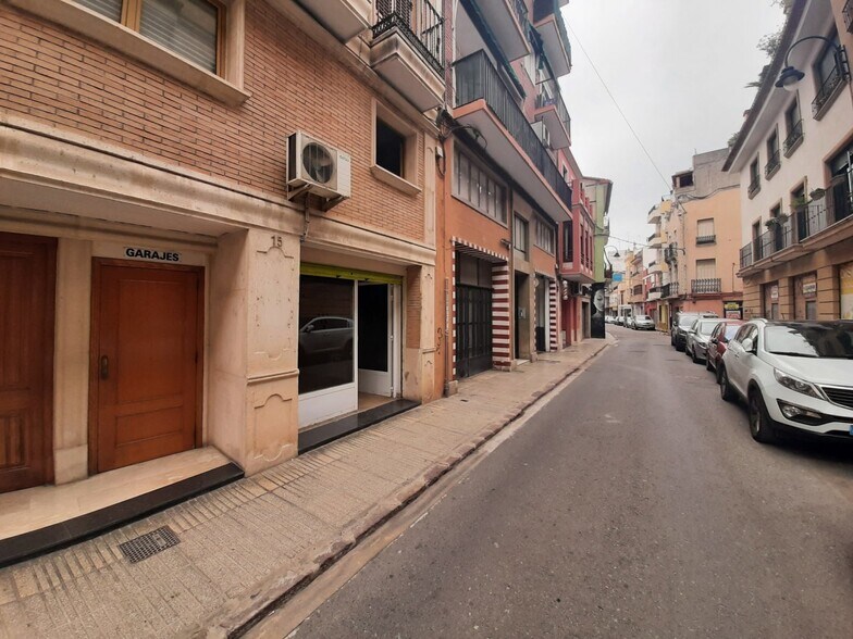 Local en Alzira en venta - Foto del edificio - Imagen 3 de 7