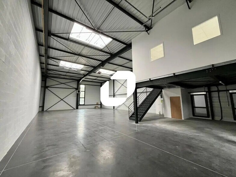 88 Rue De L'Industrie, Saint-Priest en alquiler - Foto del interior - Imagen 2 de 10