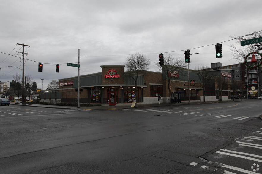 Lake City Way NE, Seattle, WA en alquiler - Foto del edificio - Imagen 2 de 2