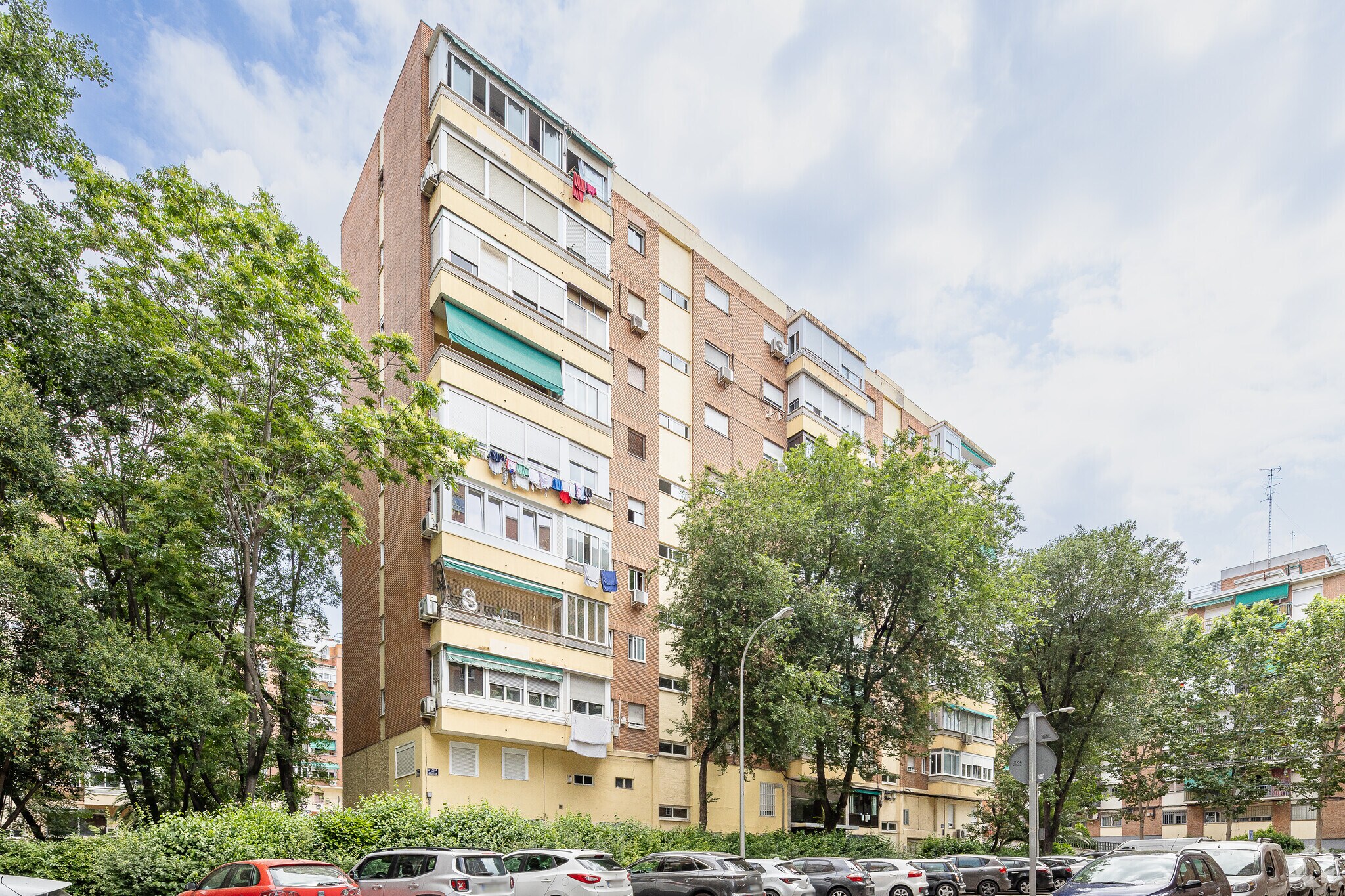 Calle de Aguilón, 11, Madrid, Madrid en venta Foto principal- Imagen 1 de 1