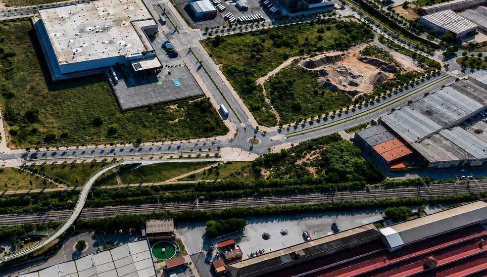 Cami De La Via, 68B-68, Viladecans, Barcelona en venta - Foto del edificio - Imagen 3 de 3