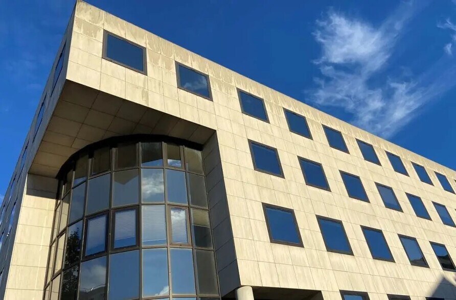 38-40 Rue Victor Hugo, Courbevoie en alquiler - Foto del edificio - Imagen 2 de 7