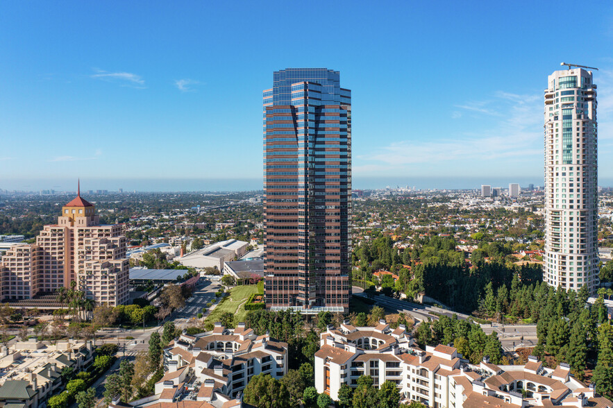 2121 Avenue of the Stars, Century City, CA en alquiler - Foto del edificio - Imagen 1 de 15