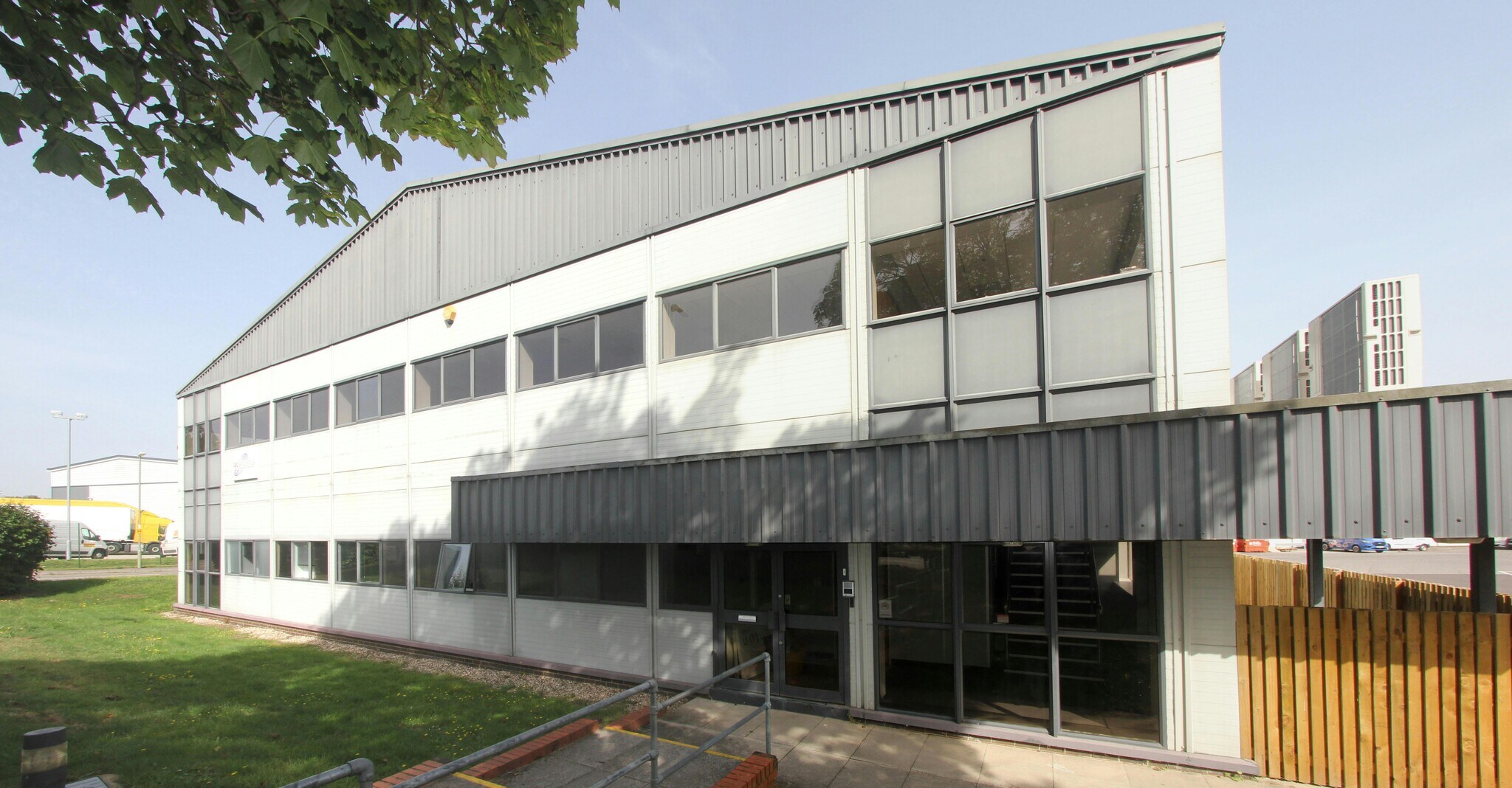 Electron Way, Eastleigh en alquiler Foto del edificio- Imagen 1 de 13