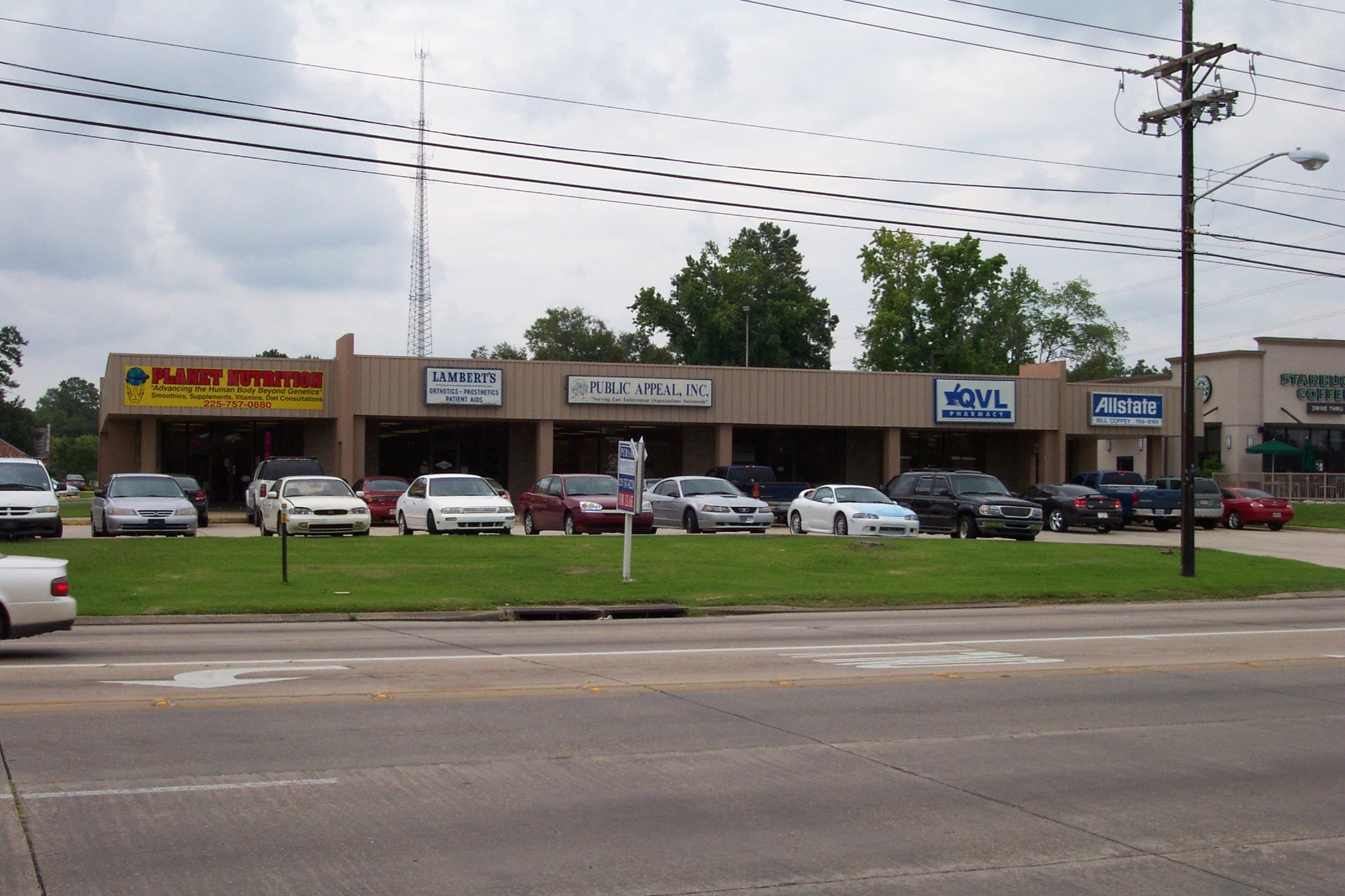 5555 Essen Ln, Baton Rouge, LA en alquiler Foto del edificio- Imagen 1 de 1