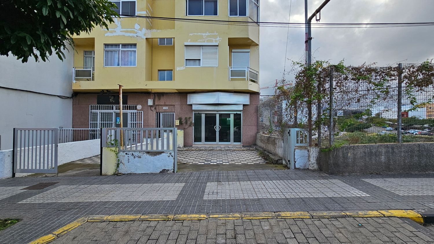 Local en Las Palmas de Gran Canaria en alquiler Foto del edificio- Imagen 1 de 29