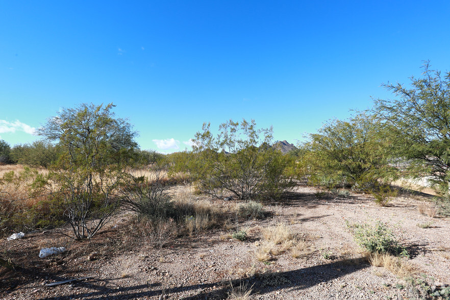 2011 W Irvington Rd, Tucson, AZ en venta - Foto del edificio - Imagen 2 de 4