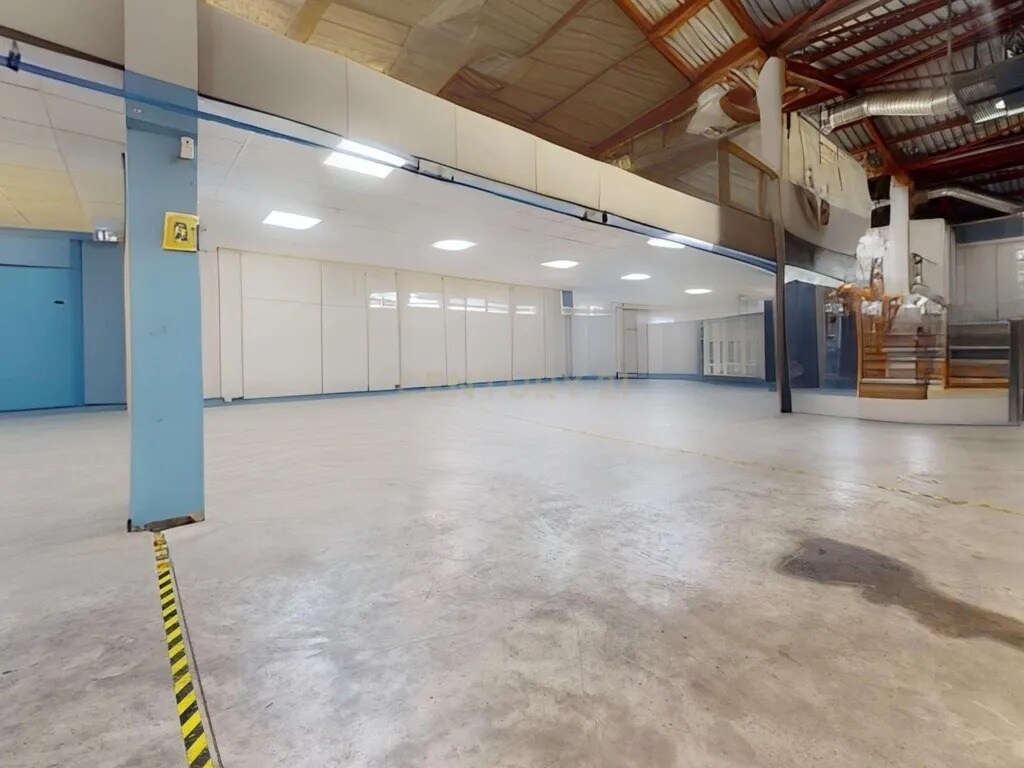 Nave en Alcalá de Henares, Madrid en venta Foto del edificio- Imagen 1 de 13