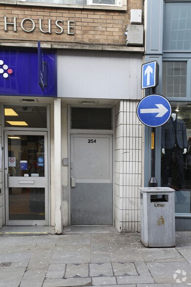 254 High St, Lincoln en alquiler - Foto del edificio - Imagen 2 de 5