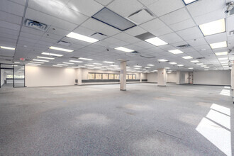 1000 Stewart Ave, Glen Burnie, MD en alquiler Foto del interior- Imagen 2 de 3