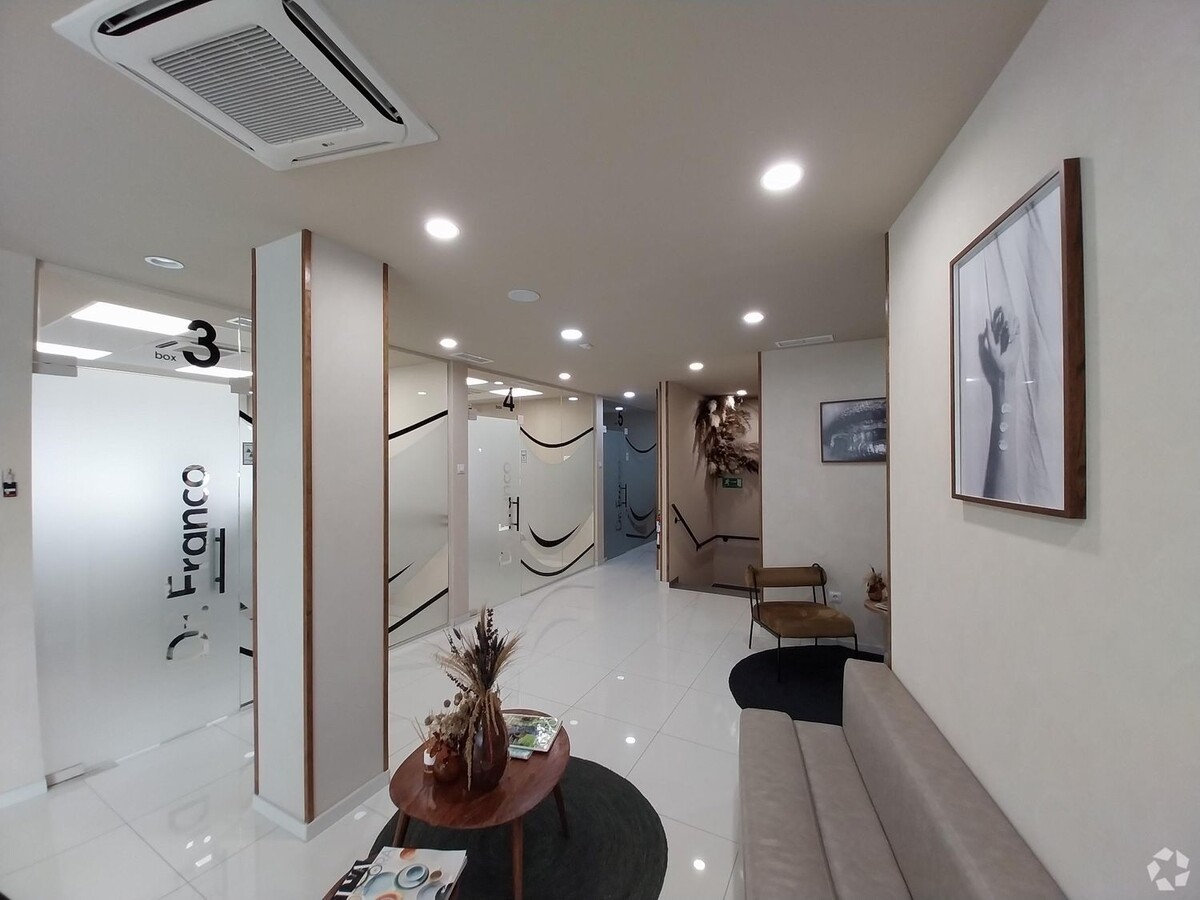Madrid, MAD 28020 - - - Foto del interior - Image 1 of 5