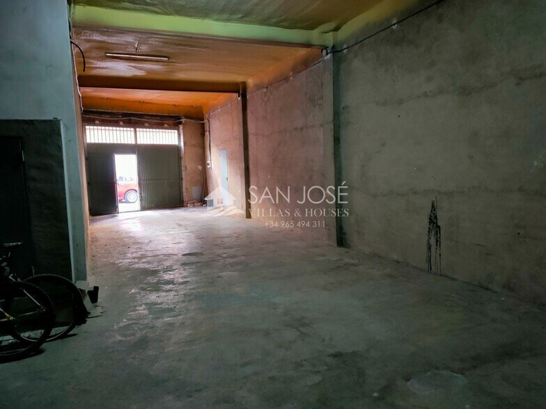 Local en Alicante en alquiler - Foto del edificio - Imagen 3 de 8