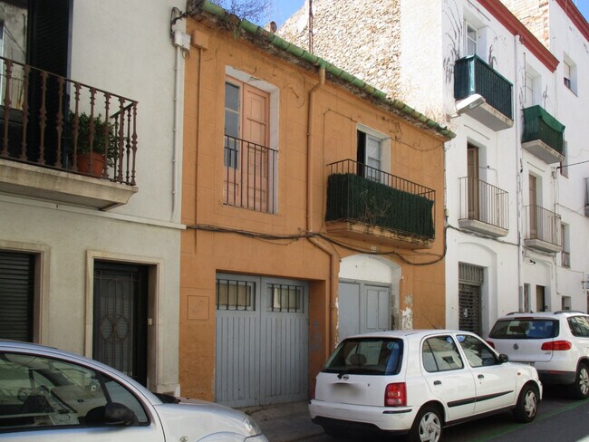 Más detalles de Carrer de la Rosa, 13, Figueres - Edificio residencial​ en venta